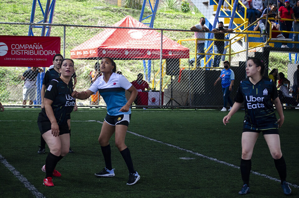 Codis y Sisa realizan su primer encuentro deportivo